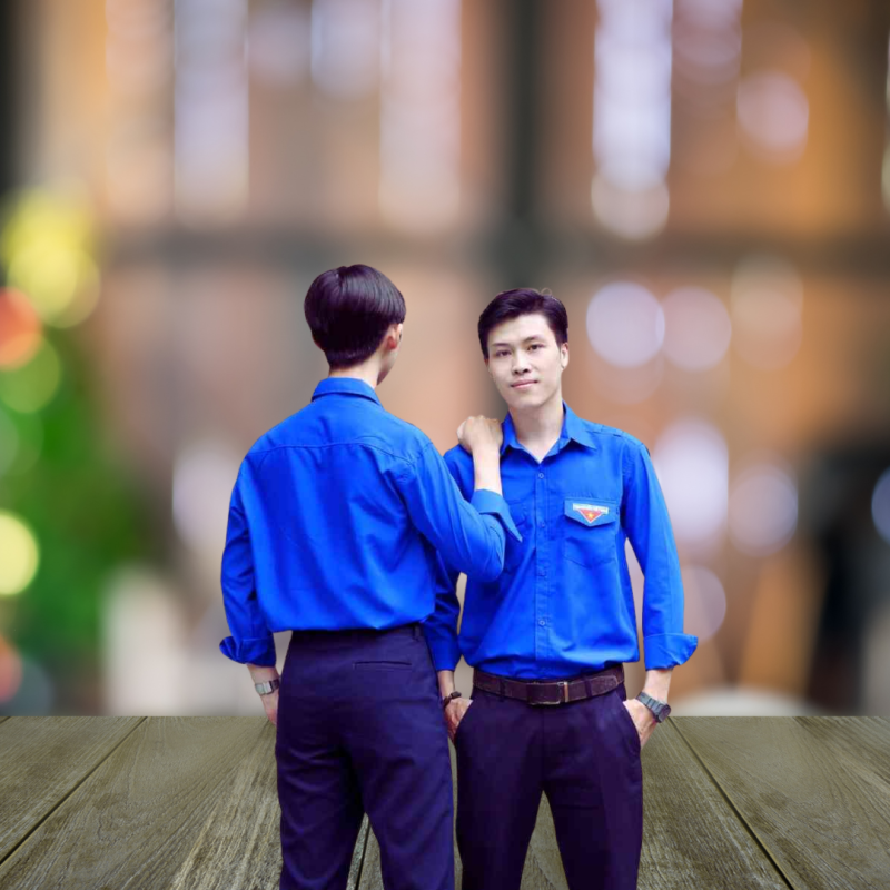 mặc áo sơ mi Đoàn